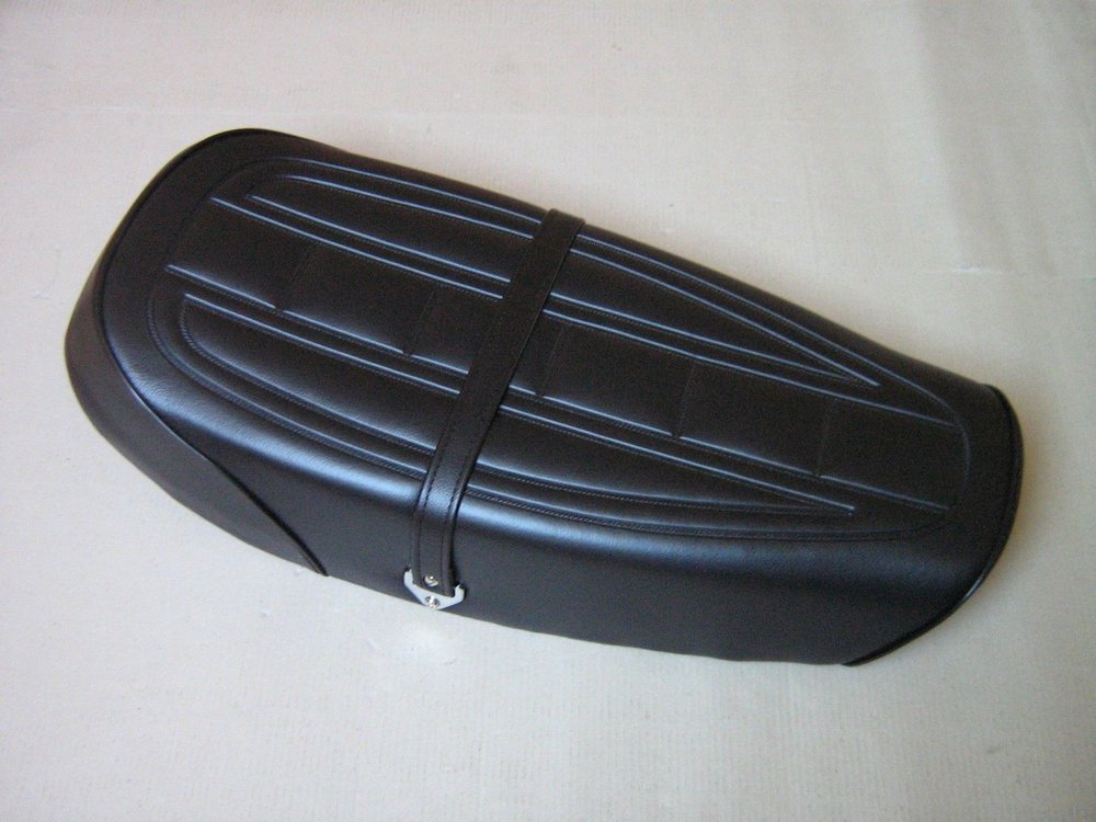 z900a4 seat.jpg