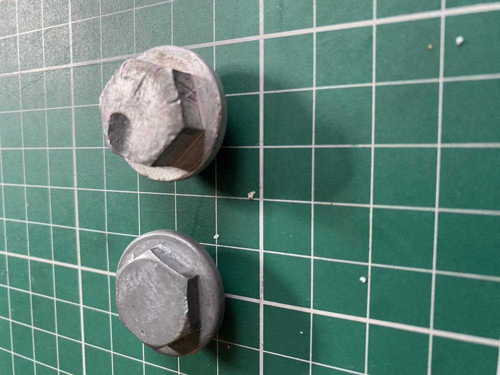 29 drain cap.JPG