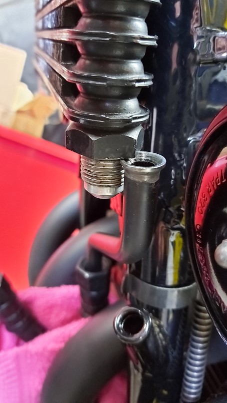 Oil cooler to Pipe.jpg