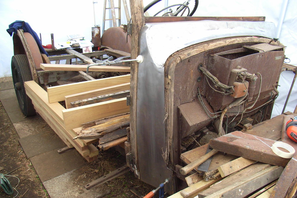 Woodie scuttle 004.JPG