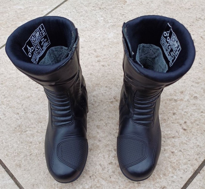 boots_1.jpg
