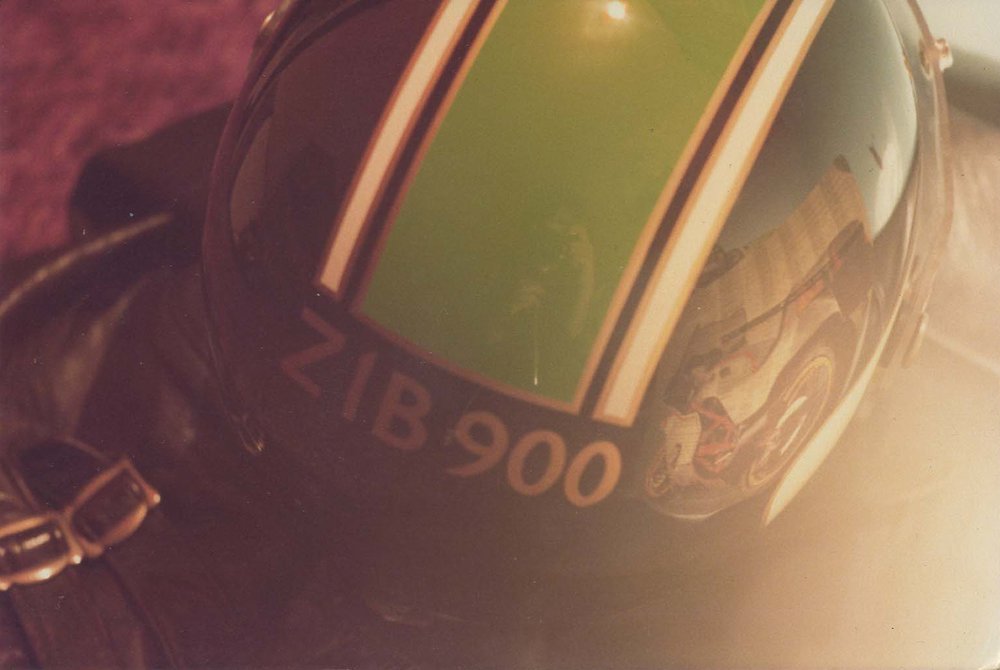 Z1B-helmet03.jpg